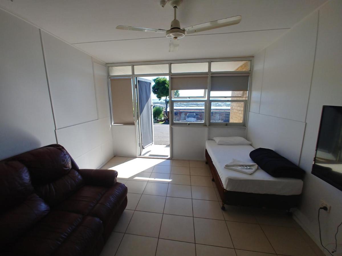 Harbour View Motel Gladstone Exterior photo